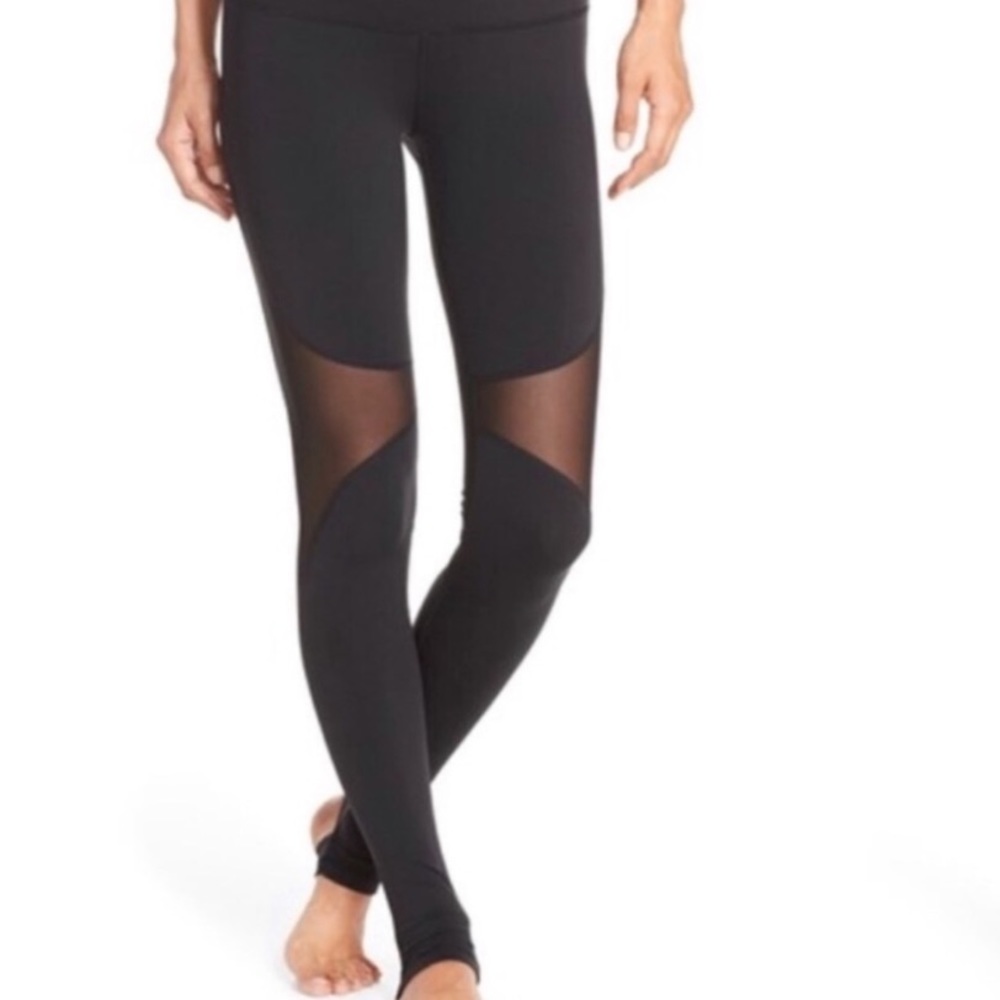 Alo Yoga Coast Mesh Black Stirrup Legging Size M